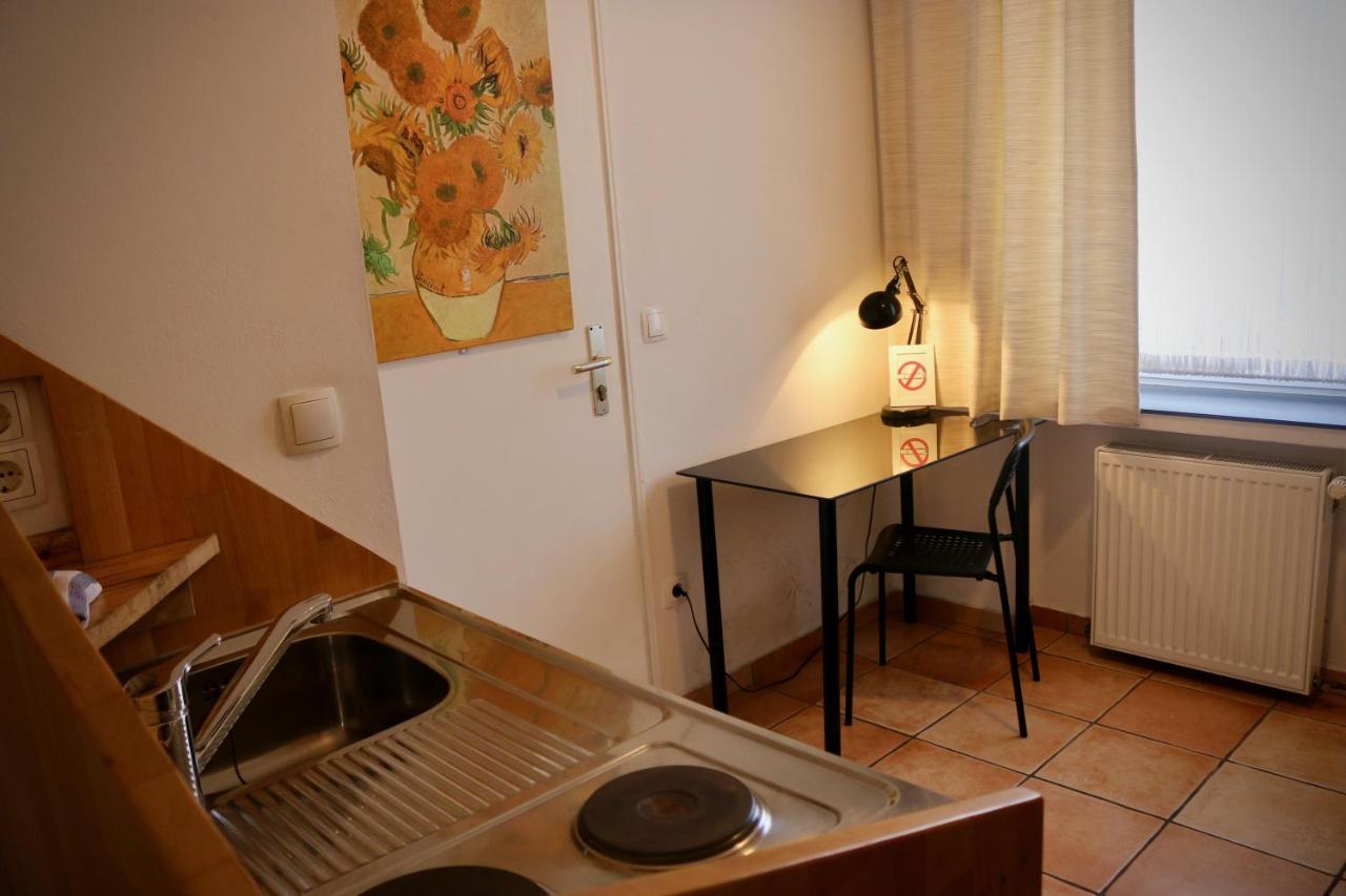Studio-Apartments & Moeblierte Wohnungen Fuer Monteure Zentral In Mülheim an der Ruhr Esterno foto