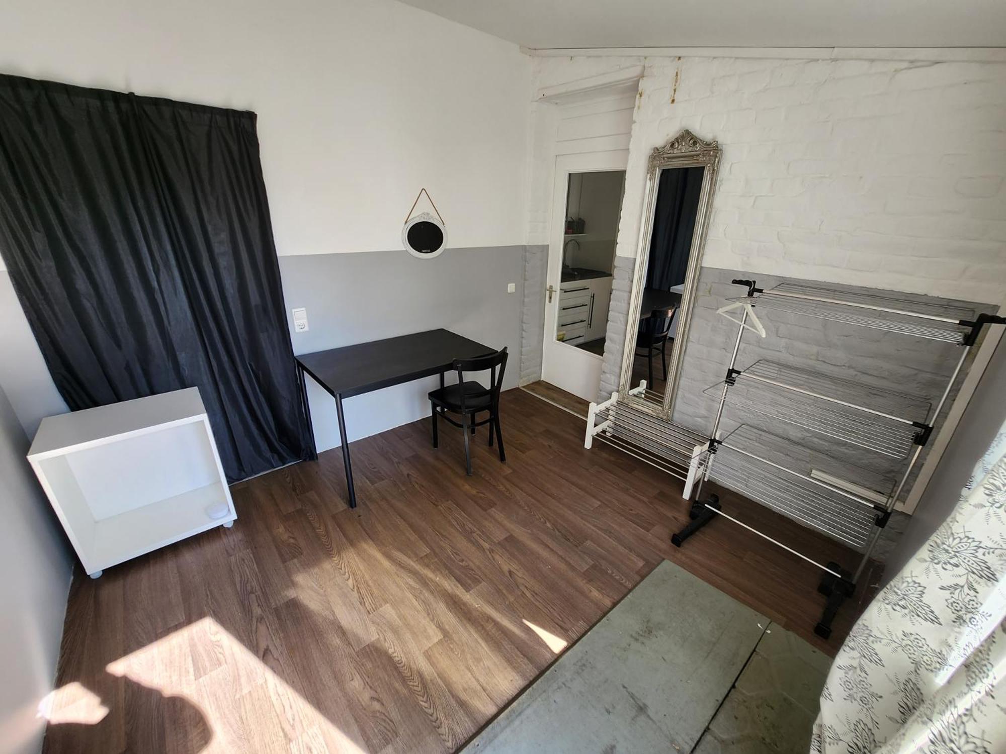 Studio-Apartments & Moeblierte Wohnungen Fuer Monteure Zentral In Mülheim an der Ruhr Esterno foto